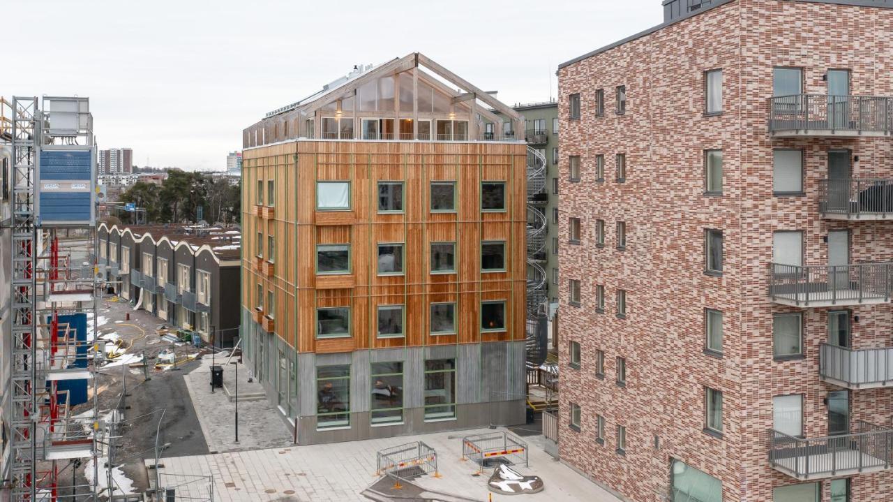 Homex Hotel For Gamers Täby Exteriör bild