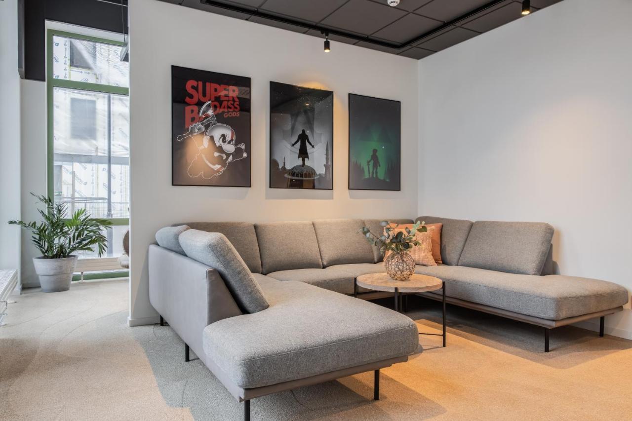 Homex Hotel For Gamers Täby Exteriör bild