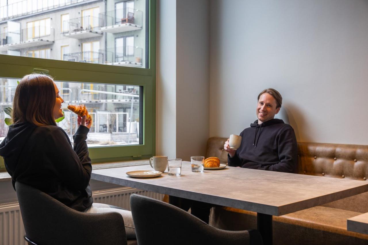 Homex Hotel For Gamers Täby Exteriör bild
